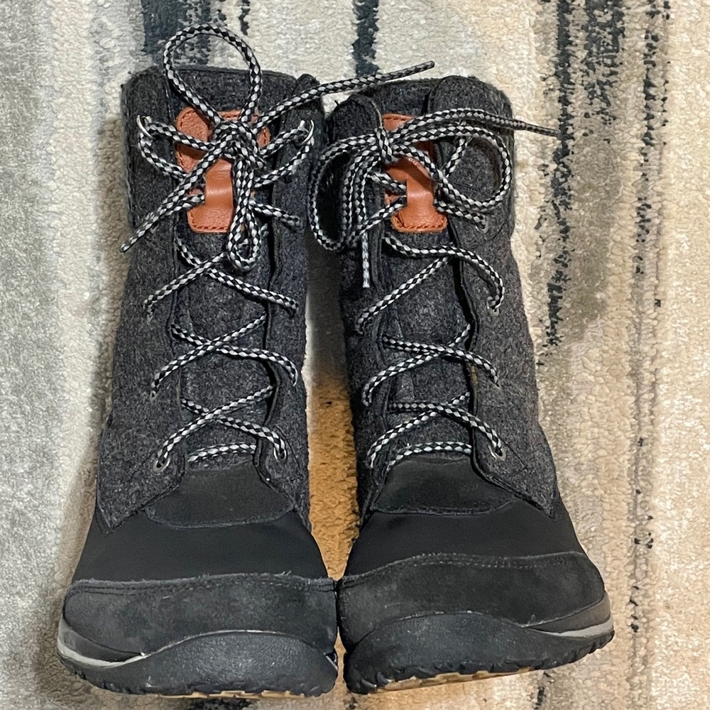 Salomon Hime Mid Winter Boots View 2
